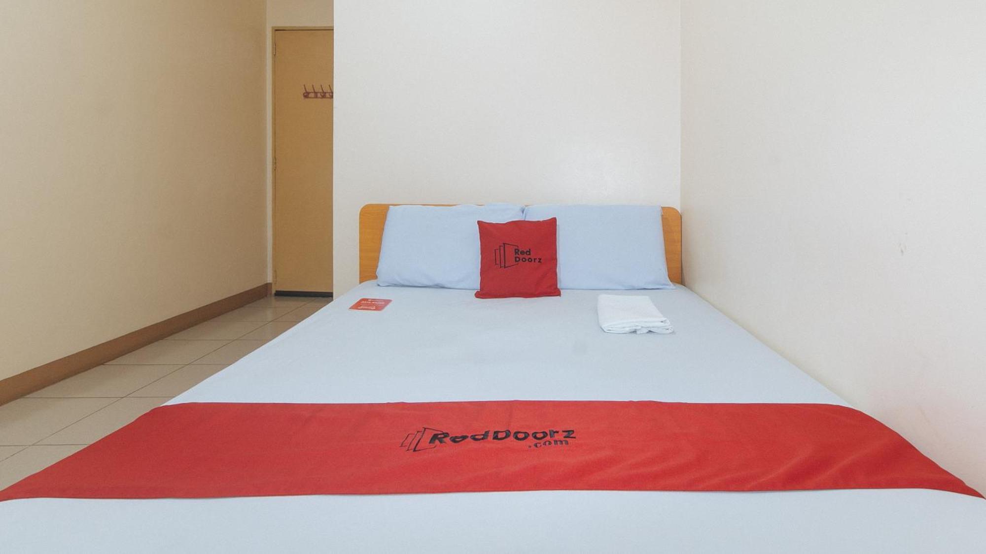 Reddoorz @ Asiana Pension Inn มันดาเวซิตี้ ภายนอก รูปภาพ