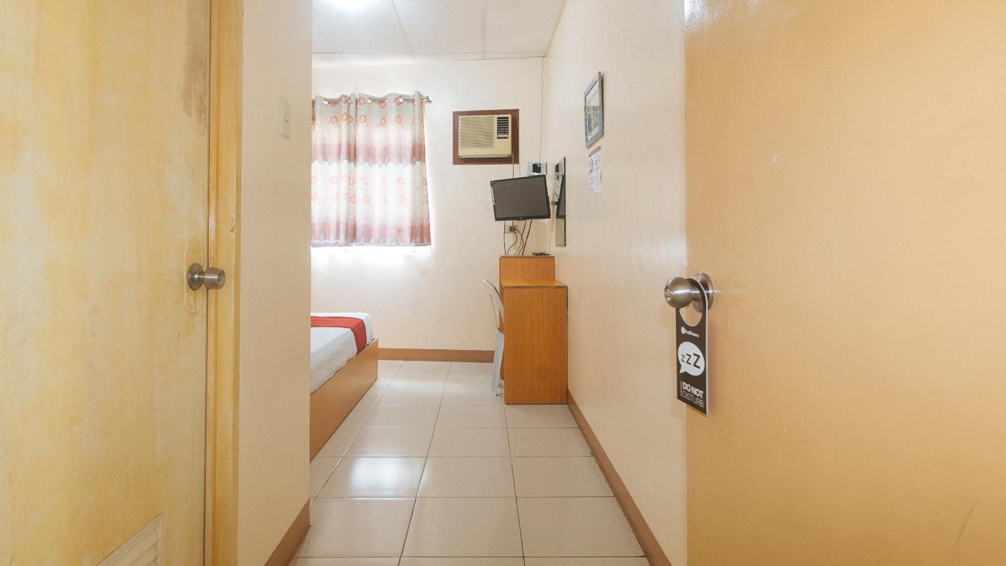 Reddoorz @ Asiana Pension Inn มันดาเวซิตี้ ภายนอก รูปภาพ