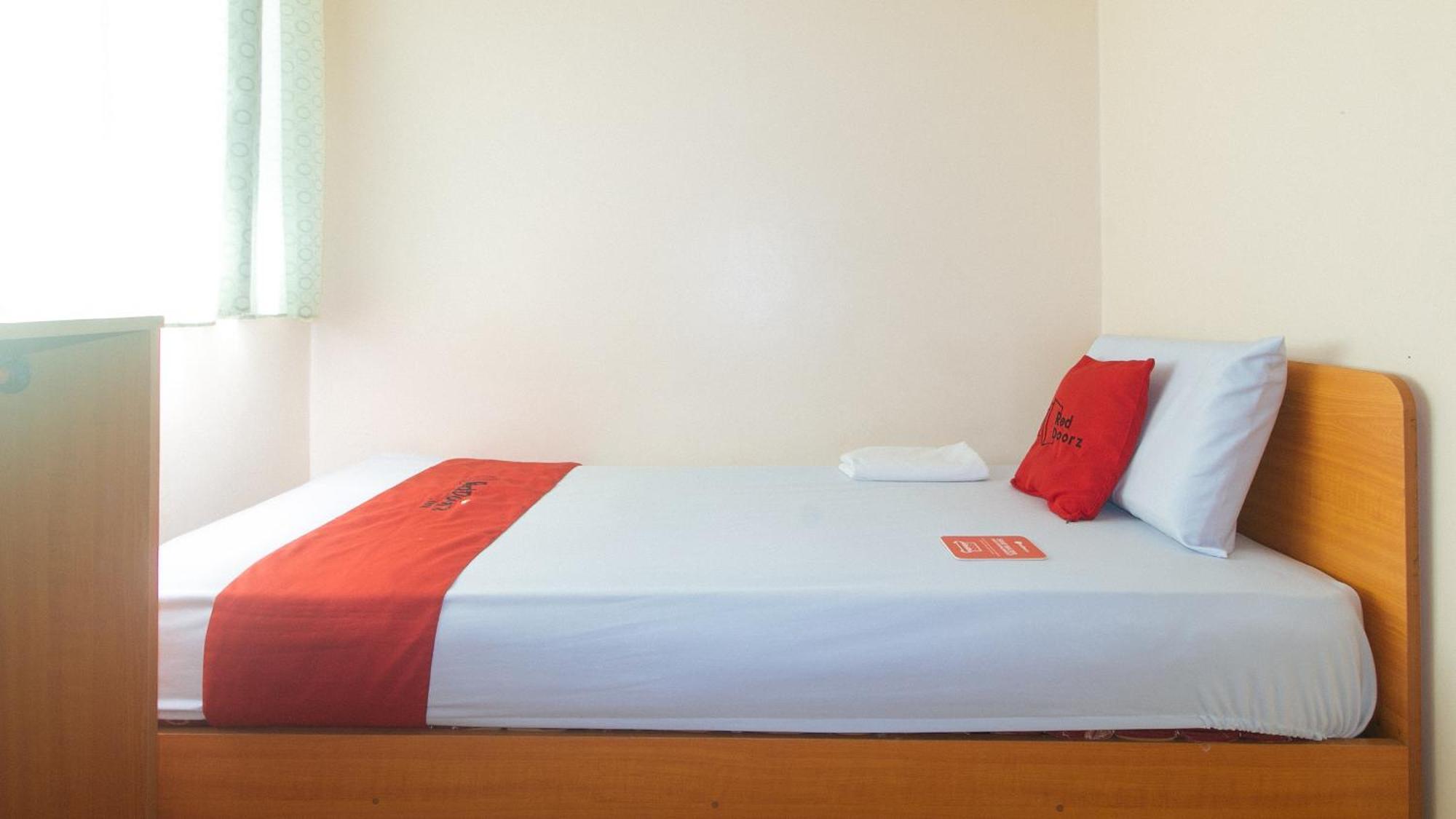 Reddoorz @ Asiana Pension Inn มันดาเวซิตี้ ภายนอก รูปภาพ